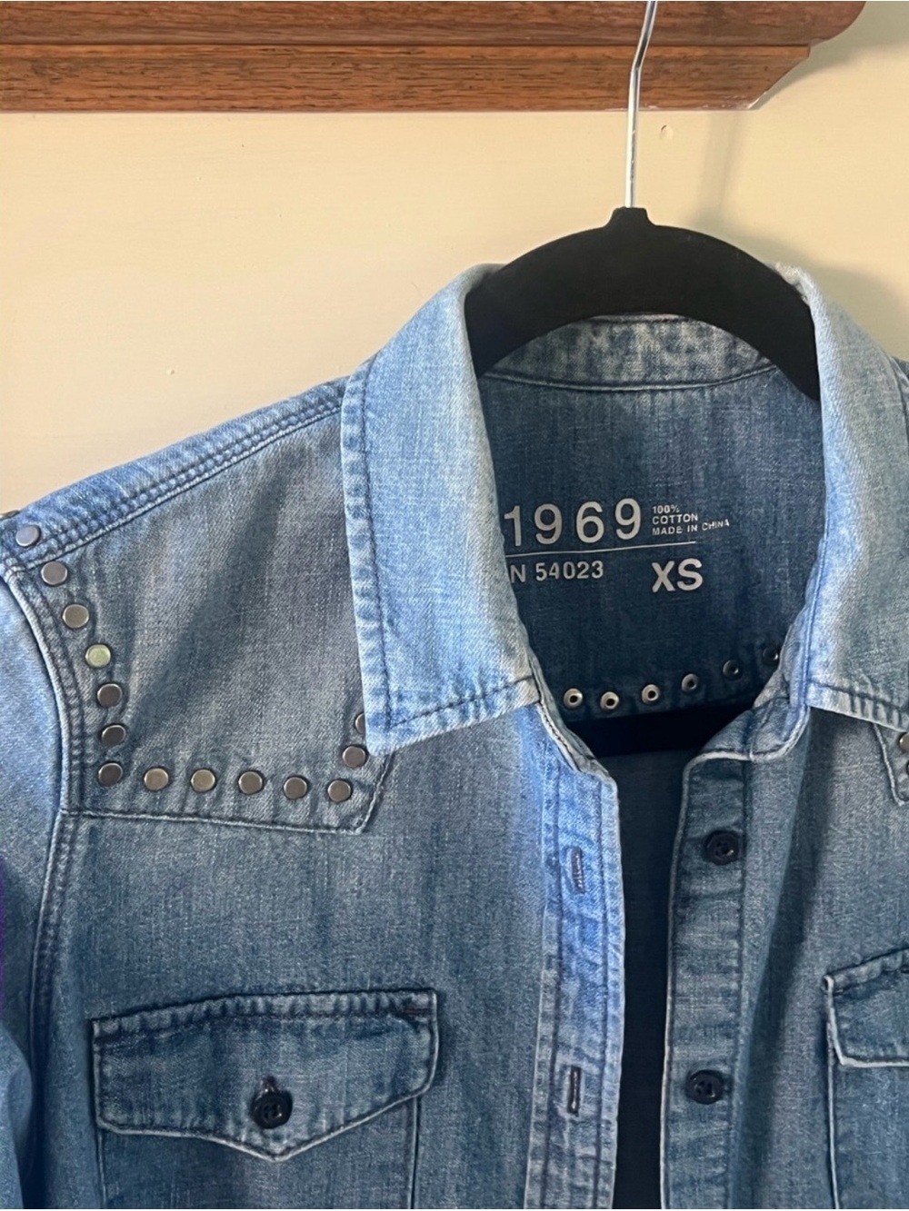 GAP 1969 Denim Studded Western Shirt/Jacket - Light Blue